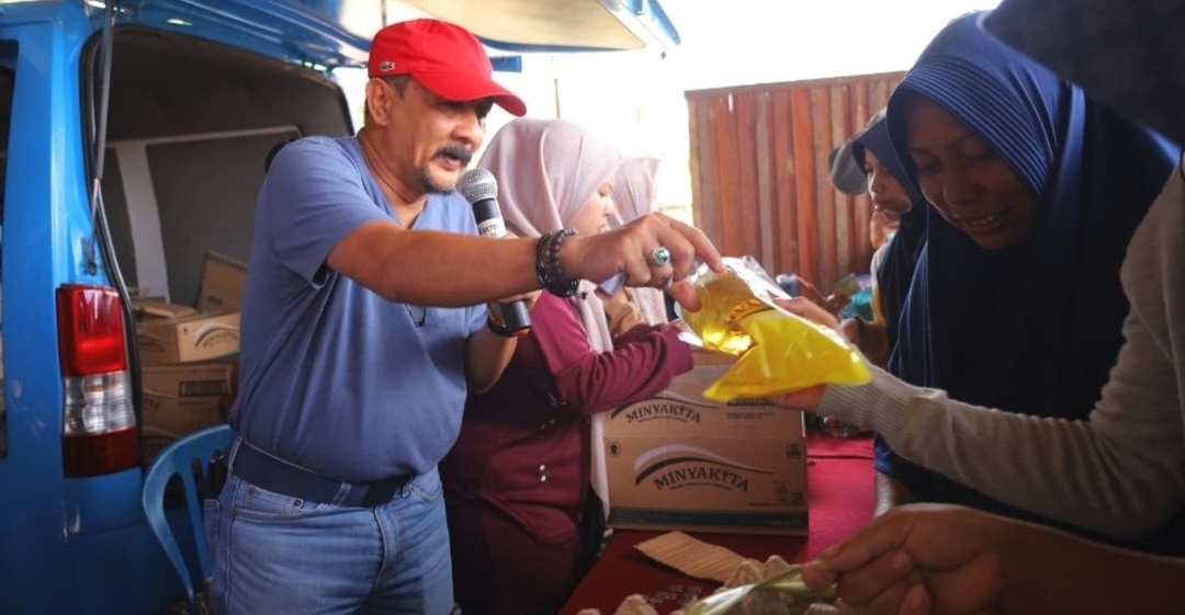 Pemkab Tanah Laut Gelar Pasar Murah, Minyak Goreng Dijual Hanya 10 Ribu Rupiah per Liter