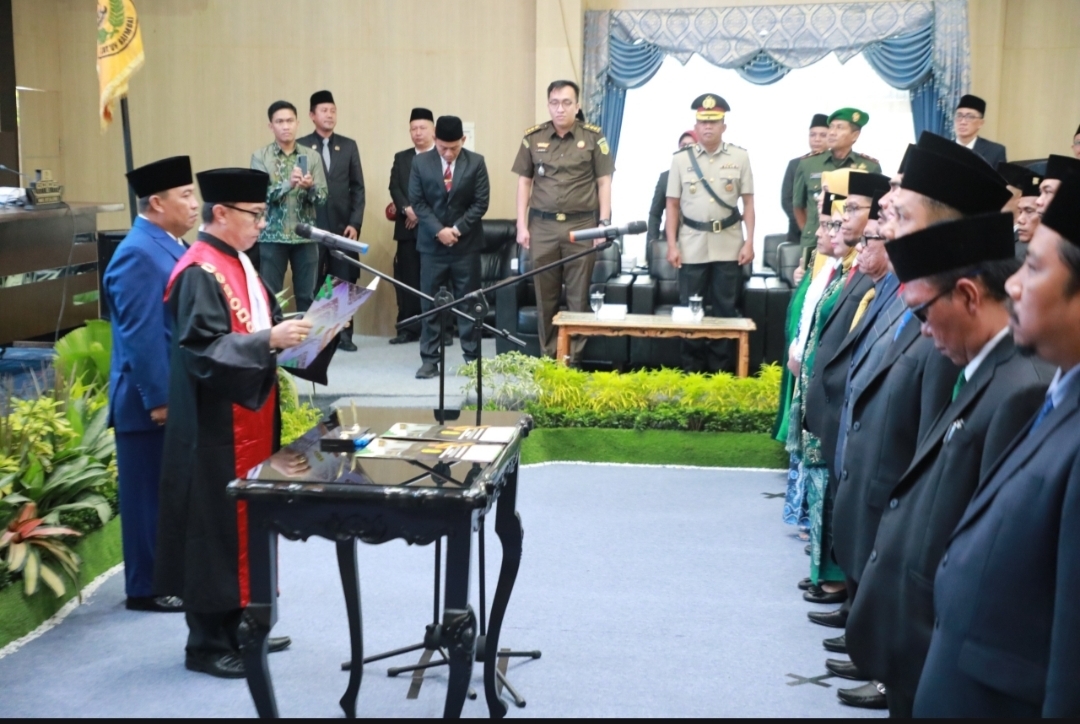 Pelantikan Anggota DPRD Banjarmasin 2024-2029, Wali Kota Tekankan Pentingnya Kerja Sama dan Komunikasi Efektif