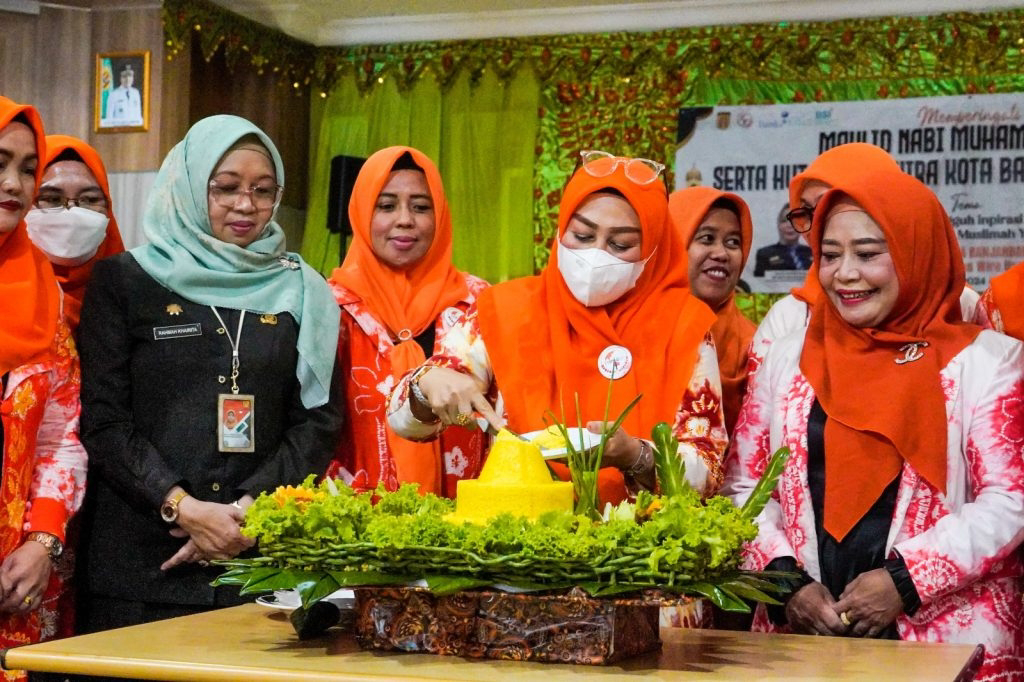 HUT ke-2 DPC PERWIRA Banjarbaru, Maulid Nabi dan Inspirasi Wirausaha Muslimah Sukses