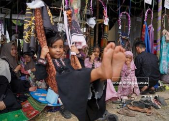 Ribuan Jemaah Sambut Maulid Nabi dengan Tradisi Baayun di Balangan