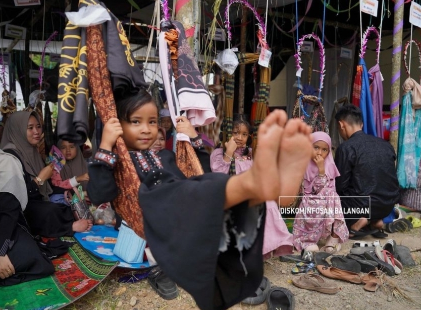 Ribuan Jemaah Sambut Maulid Nabi dengan Tradisi Baayun di Balangan