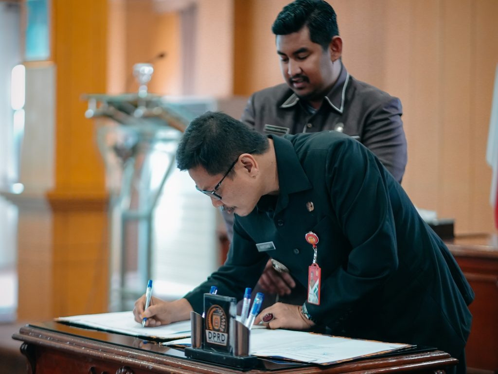 DPRD Kota Banjarbaru Sahkan Raperda Perubahan APBD 2024, Fokus pada Peningkatan Pelayanan Kesehatan dan Infrastruktur
