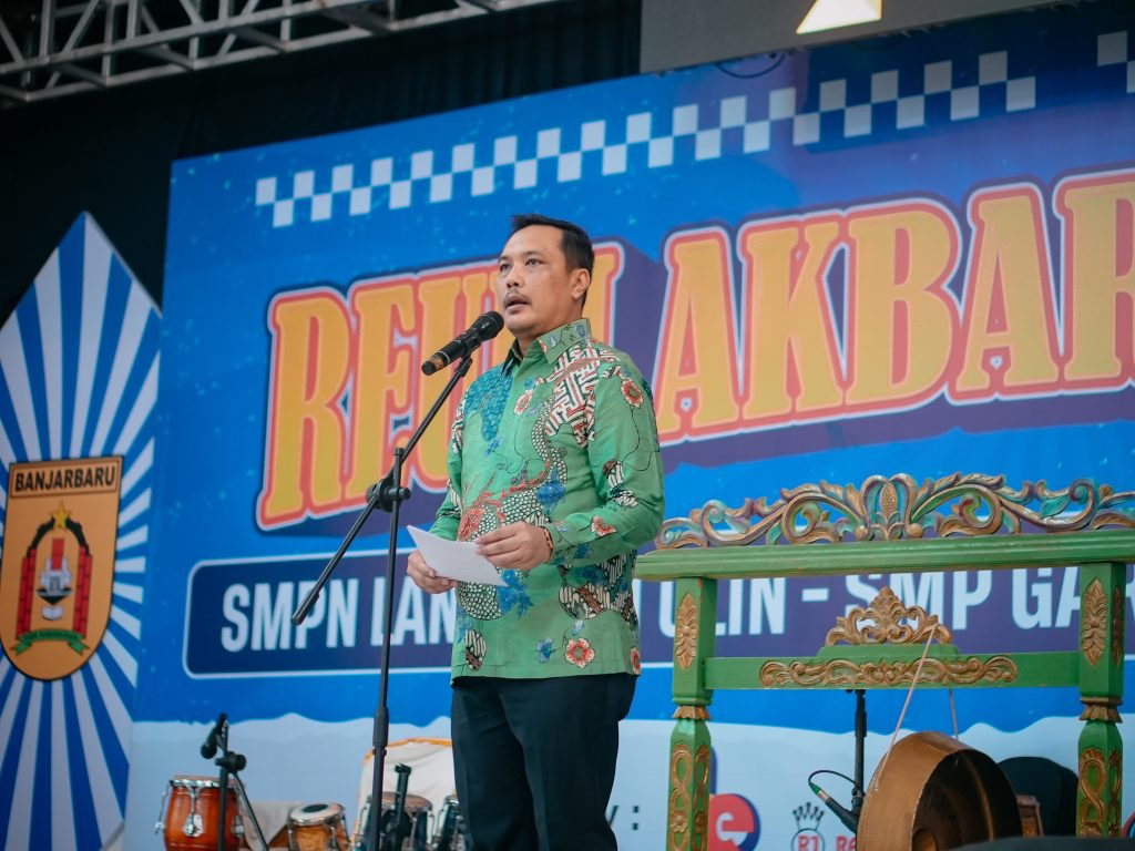 Reuni Akbar Tiga Dekade SMPN 4 Banjarbaru, Aditya Mufti Ariffin Ajak Alumni Tingkatkan SDM untuk Masa Depan Kota