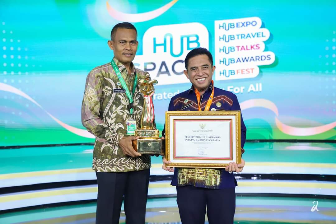 Kota Banjarmasin Raih Penghargaan Wahana Tata Nugraha untuk Kategori Penataan Transportasi Terbaik