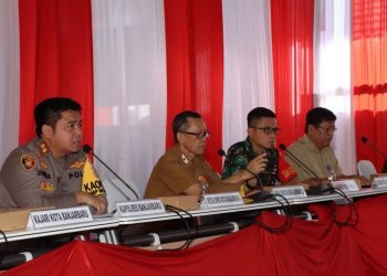 Kolaborasi TNI-Polri dalam Pra Latihan Kesiapsiagaan Operasional untuk Mengamankan Pilkada Serentak 2024 di Banjarbaru