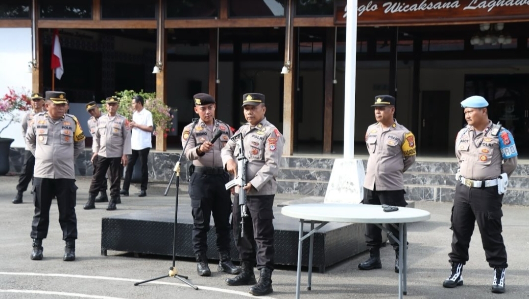 Polres Tanah Laut Gelar Pelatihan Tata Cara Membawa Senjata Api untuk Tingkatkan Kesiapsiagaan Personil