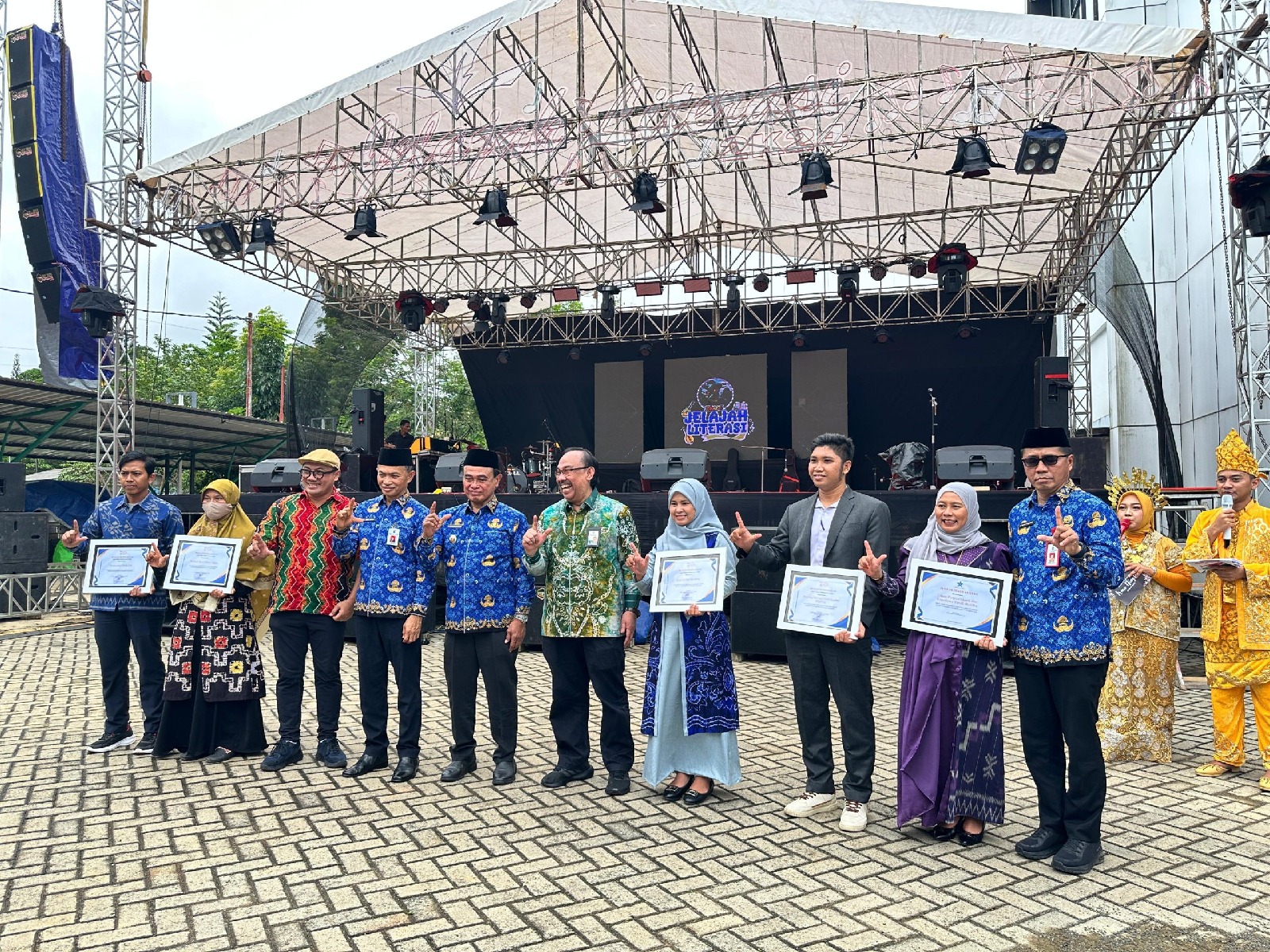 Dispersip Tanah Bumbu Gelar Event Jelajah Literasi, Bupati Zairullah Azhar Tekankan Pentingnya Generasi Cerdas dan Berdaya Saing