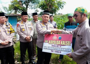 Kapolda Kalsel Serahkan Hewan Sapi dan Kerahkan 860 Personel Pengamanan Haul ke-5 Guru Zuhdi