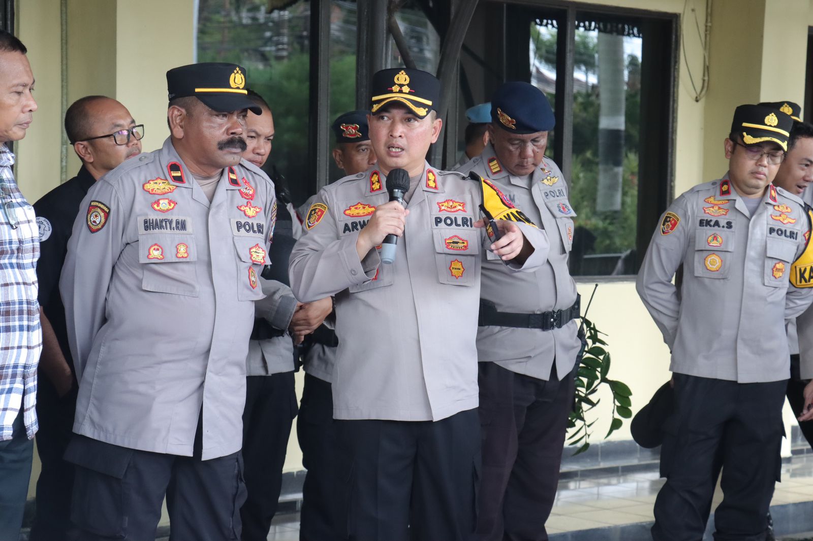 Jaga Keamanan dan Kelancaran Acara Haul Guru Zuhdi, Polresta Banjarmasin Turunkan 1000 Personel