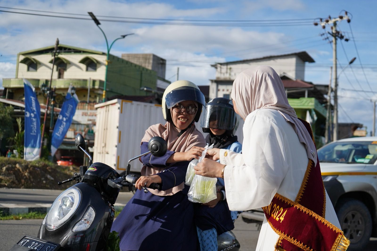 Pawadahan Nanang Galuh Balangan Gelar Berbagi Takjil dan Kenalkan Kuliner Khas Daerah di Bulan Ramadan