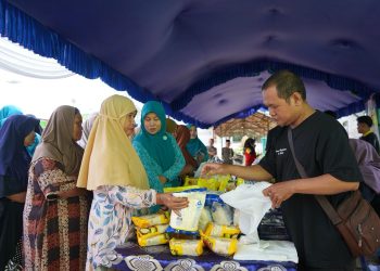 Pasar Murah di Desa Mampari Bantu Warga Dapatkan Kebutuhan Pokok Terjangkau