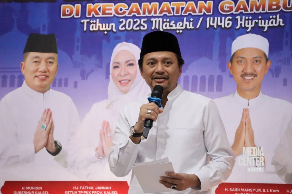 Wakil Gubernur Kalsel Hadiri Safari Ramadan di Masjid AT-Taqwa, Serahkan Bantuan untuk Masyarakat