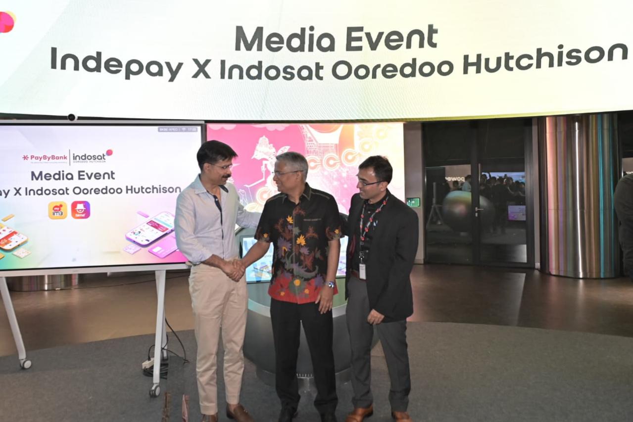 Indosat Ooredoo Hutchison Luncurkan PaybyBank, Solusi Pembayaran Digital Cepat dan Aman untuk Pelanggan IM3 dan Tri