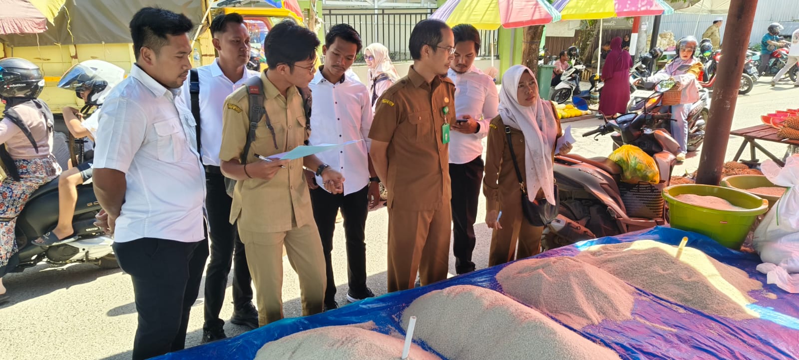 Sidak Pasar, Polres dan Dinas Perdagangan Balangan Pastikan Stabilitas Harga Selama Ramadan