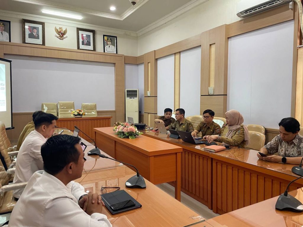 Disperkim Kalsel Gelar Rapat Koordinasi untuk Data Penanganan RTLH Periode 2025-2029