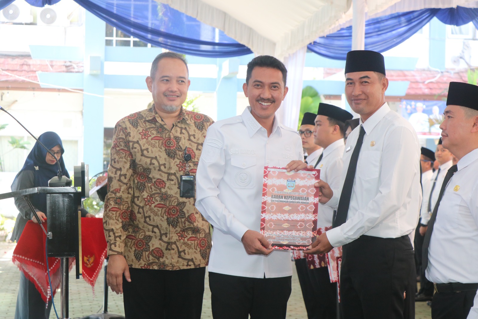 Bupati Banjar Lantik 657 CPNS dan PPPK Formasi 2024