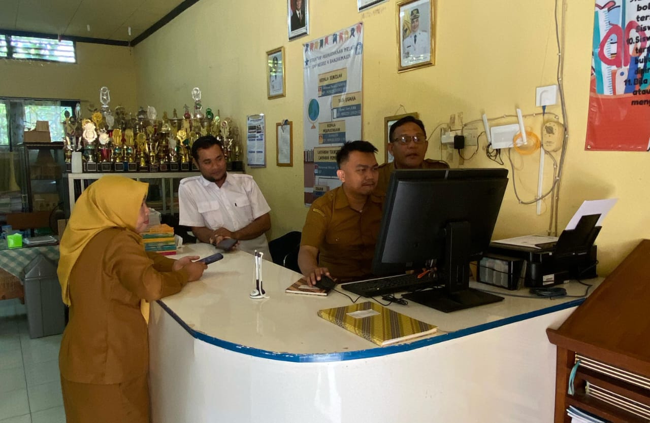 SNP dan INLISLite Disosialisasikan ke SMPN 4 Banjarmasin