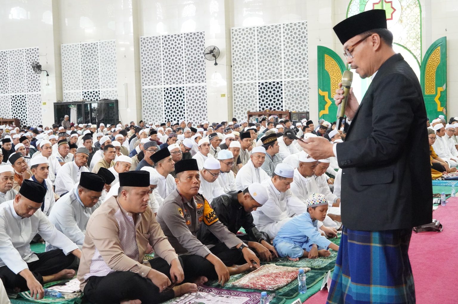 Pj Wali Kota Banjarbaru Salat Idulfitri Bersama Warga