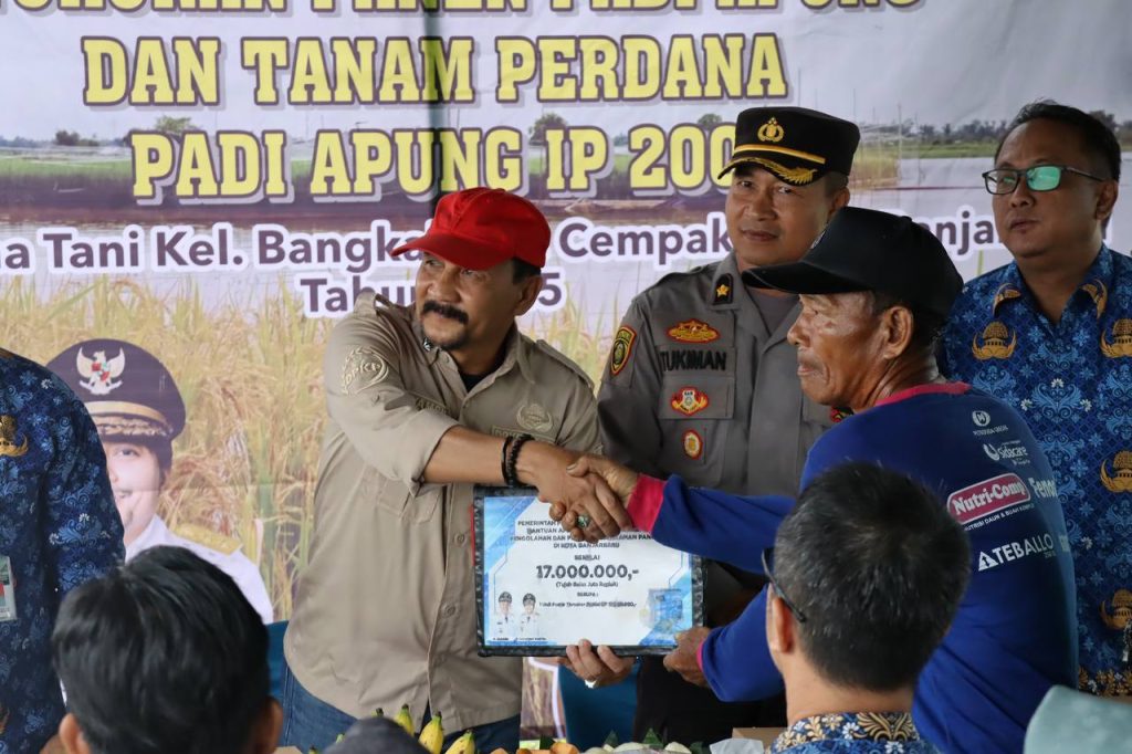 Dukungan Pemerintah Kalsel: Bantuan Pertanian Rp1 Miliar untuk Banjarbaru