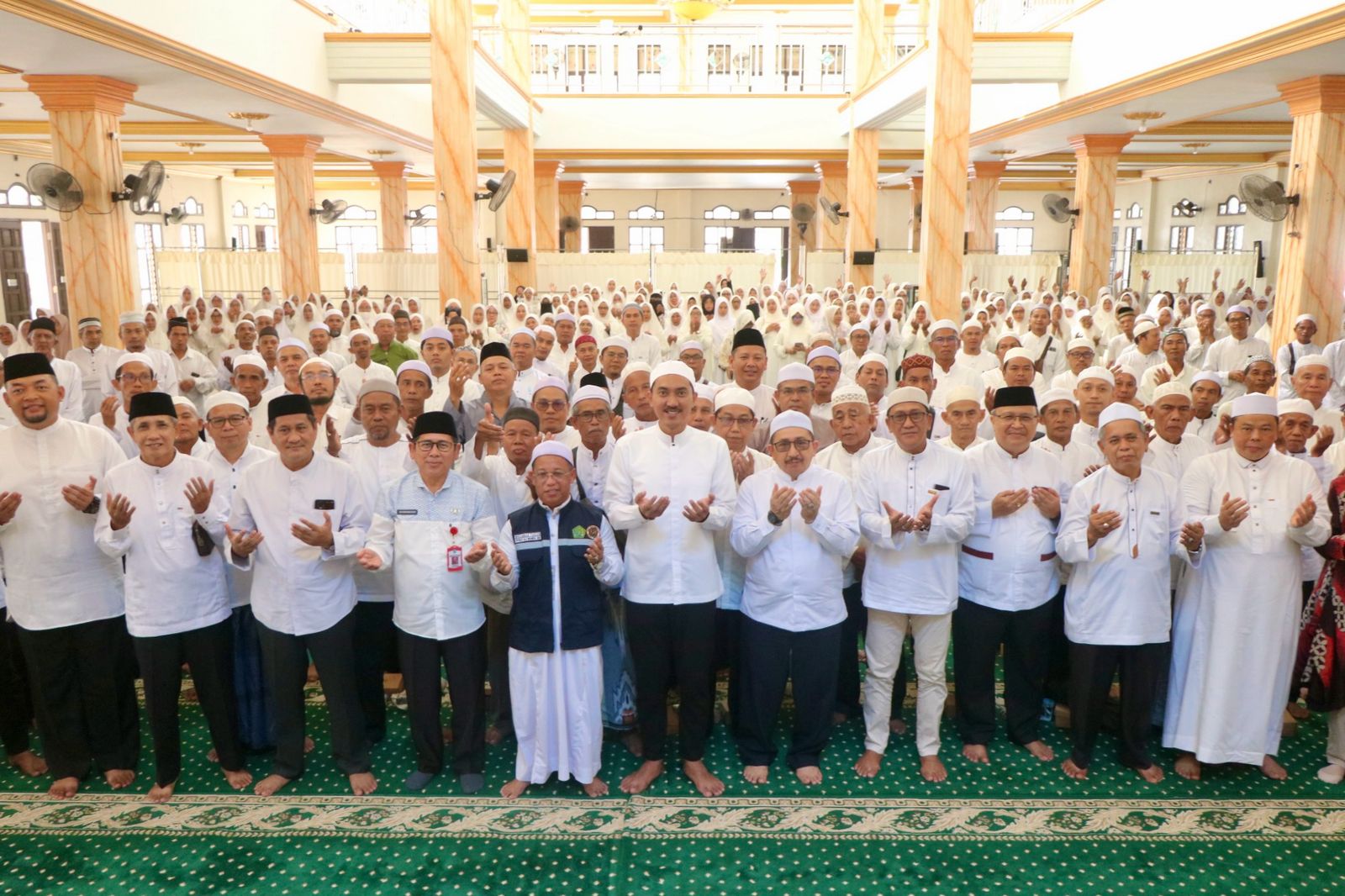 JCH Banjar Dilepas, Bupati Ingatkan Jaga Kesehatan dan Adab