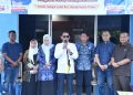 Wali Kota Banjarmasin Serahkan Bantuan Alat Kebersihan untuk Kelurahan di Banjarmasin Timur
