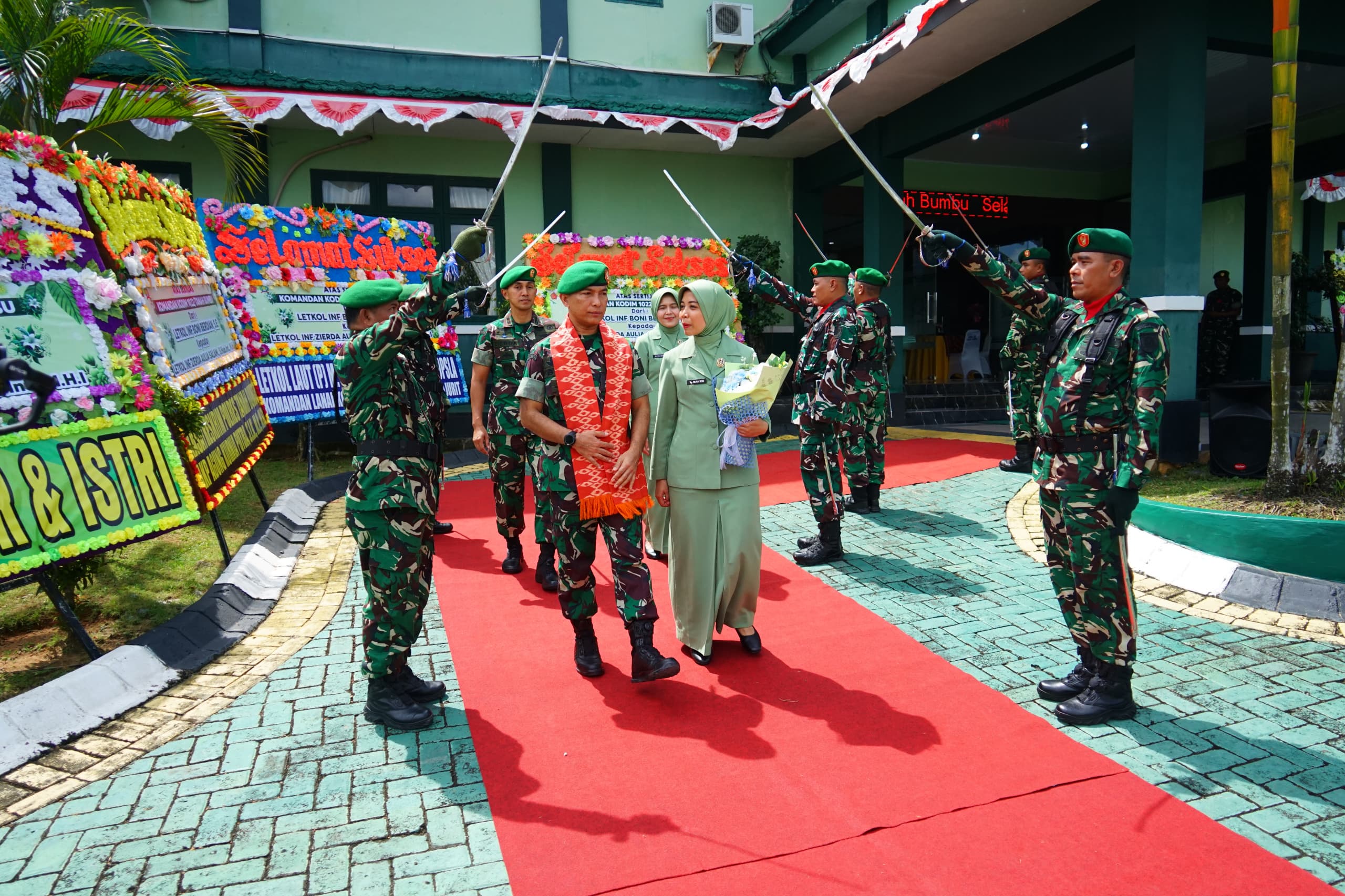 Pisah Sambut Dandim 1022/TNB, Letkol Boni Pamit, Letkol Zierda Datang