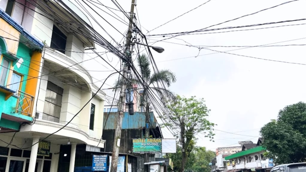 Pemko Banjarmasin Ultimatum Provider: Kabel Semrawut Akan Dipotong Jika Tak Segera Ditata