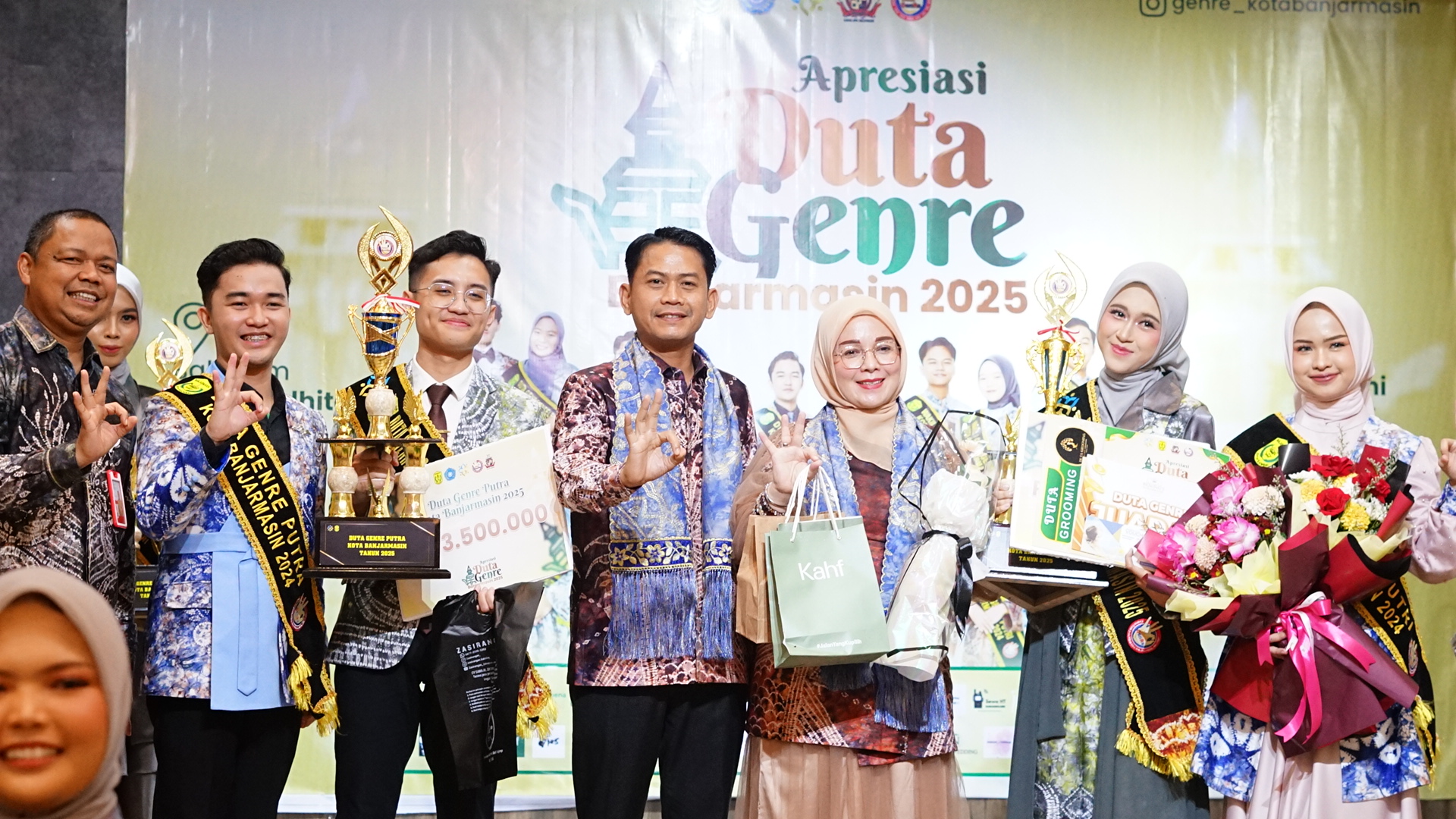 Wali Kota Kukuhkan Duta GenRe Banjarmasin 2025 dan Luncurkan Gerakan SIBANGGA