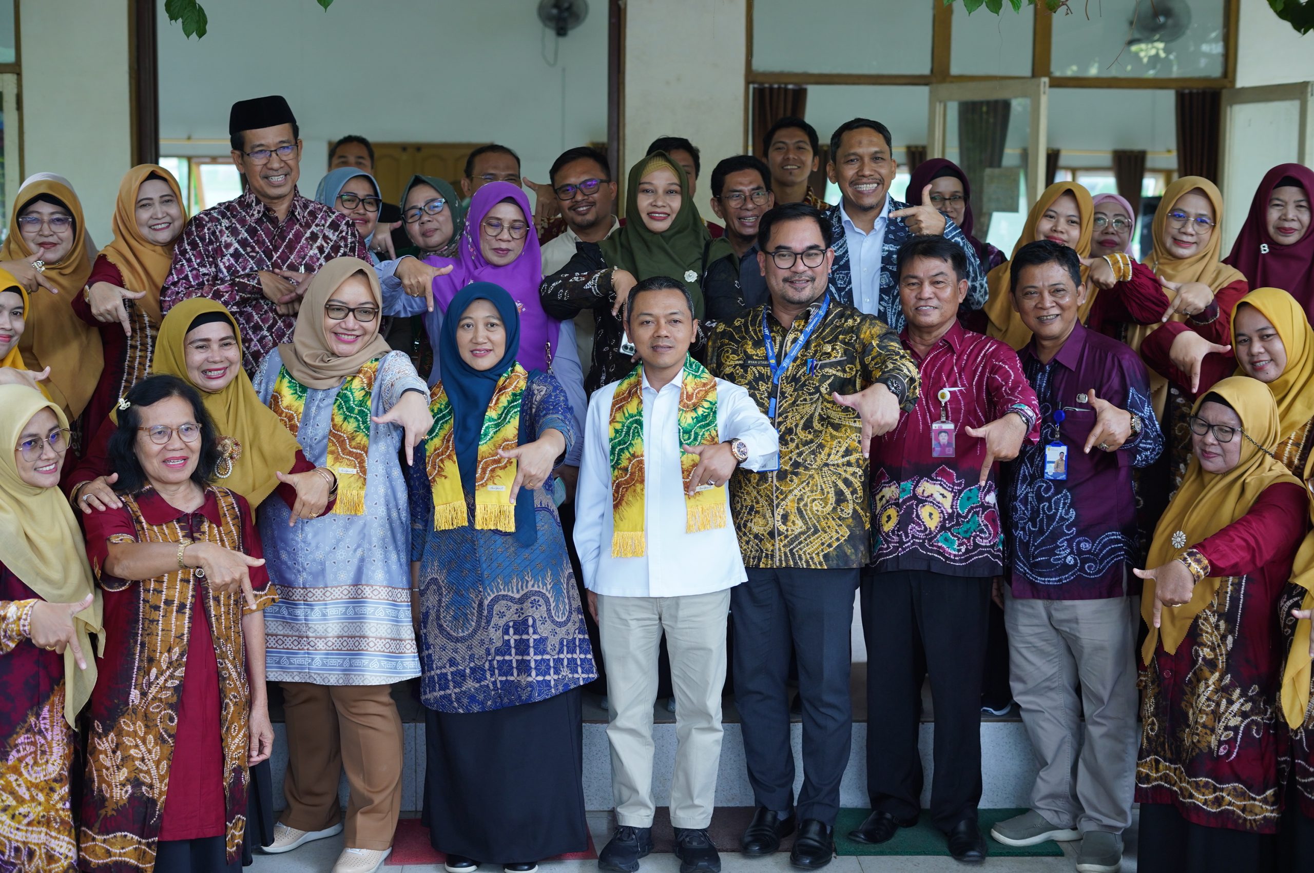 Wamendikdasmen Tinjau SPMB di Banjarmasin, Pastikan Transparansi dan Akses Setara