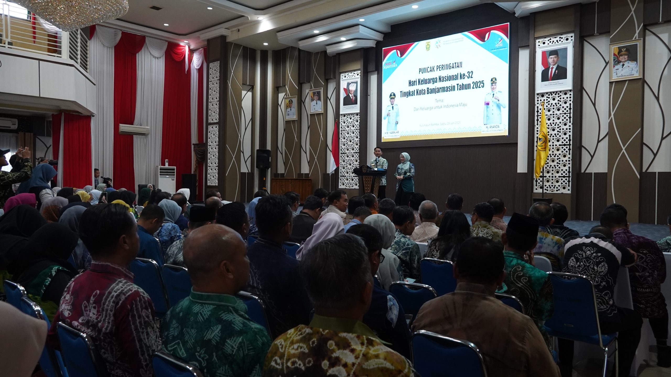 Wali Kota Banjarmasin Canangkan Gerakan Ayah Teladan Indonesia di Puncak Harganas ke-32