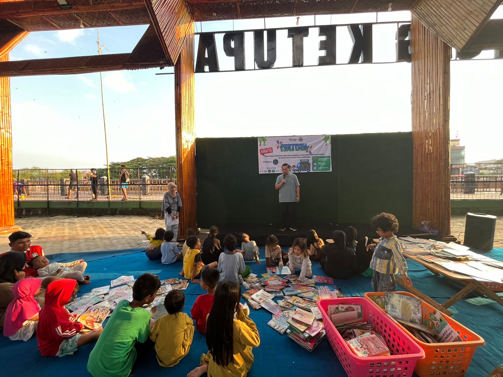 Buka Rangkaian Hari Anak di Kampung Ketupat, Presiden ISFO : Literasi Jadi Kunci Masa Depan Bangsa