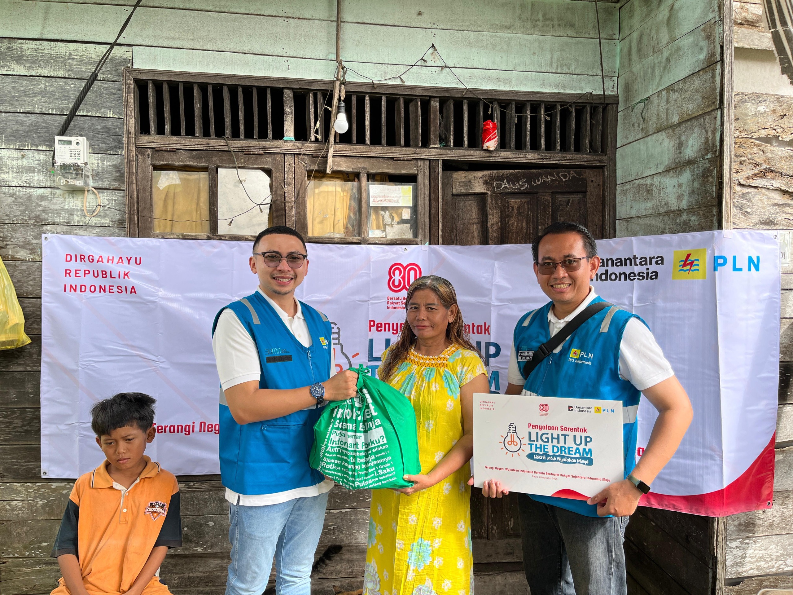 PLN Hadirkan Listrik Gratis di Desa Berangas, Wujudkan Mimpi Warga Lewat Program “Light Up The Dream”