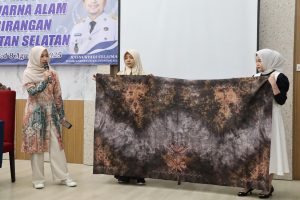 Kalsel Perkuat Industri Kreatif Lewat Pelatihan Pewarna Alam Sasirangan