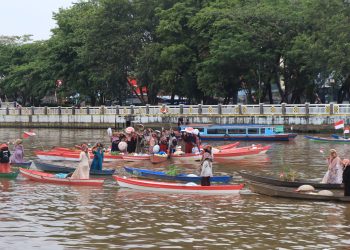 Warisan Budaya Sungai Jadi Magnet Wisata di Festival Wisata Budaya Pasar Terapung Kalsel