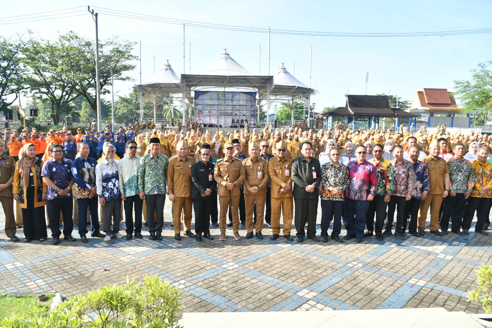 Wali Kota Banjarmasin Imbau ASN dan Warga Kibarkan Merah Putih Selama Agustus