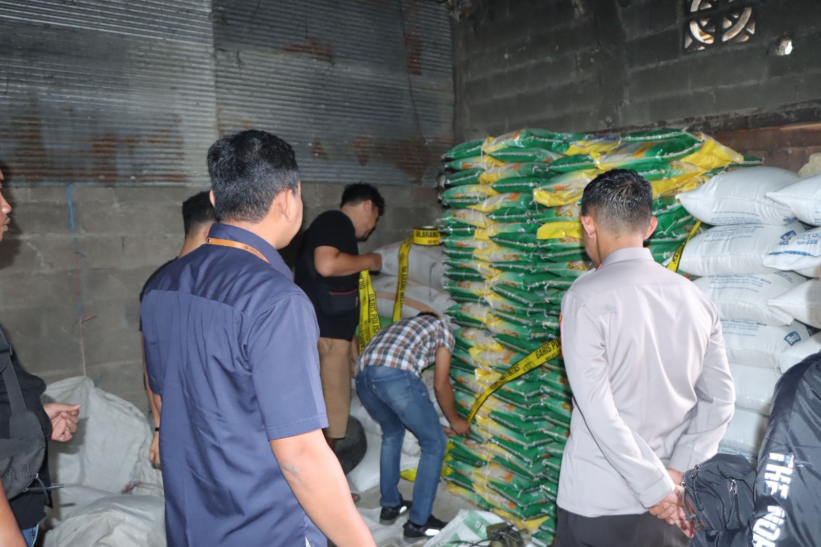 Polres HST Ungkap Kasus Beras Oplosan Bermerek Bulog SPHP, 200 Karung Diamankan