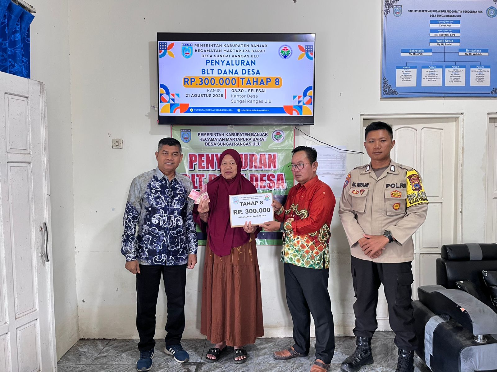 Desa Sungai Rangas Ulu Salurkan BLT-DD Tahap 8 kepada 29 KPM