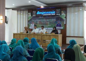 Dispersip Banjarmasin Gelar Literasi Inklusi Sosial: Olah Minyak Jelantah Jadi Lilin Aromaterapi
