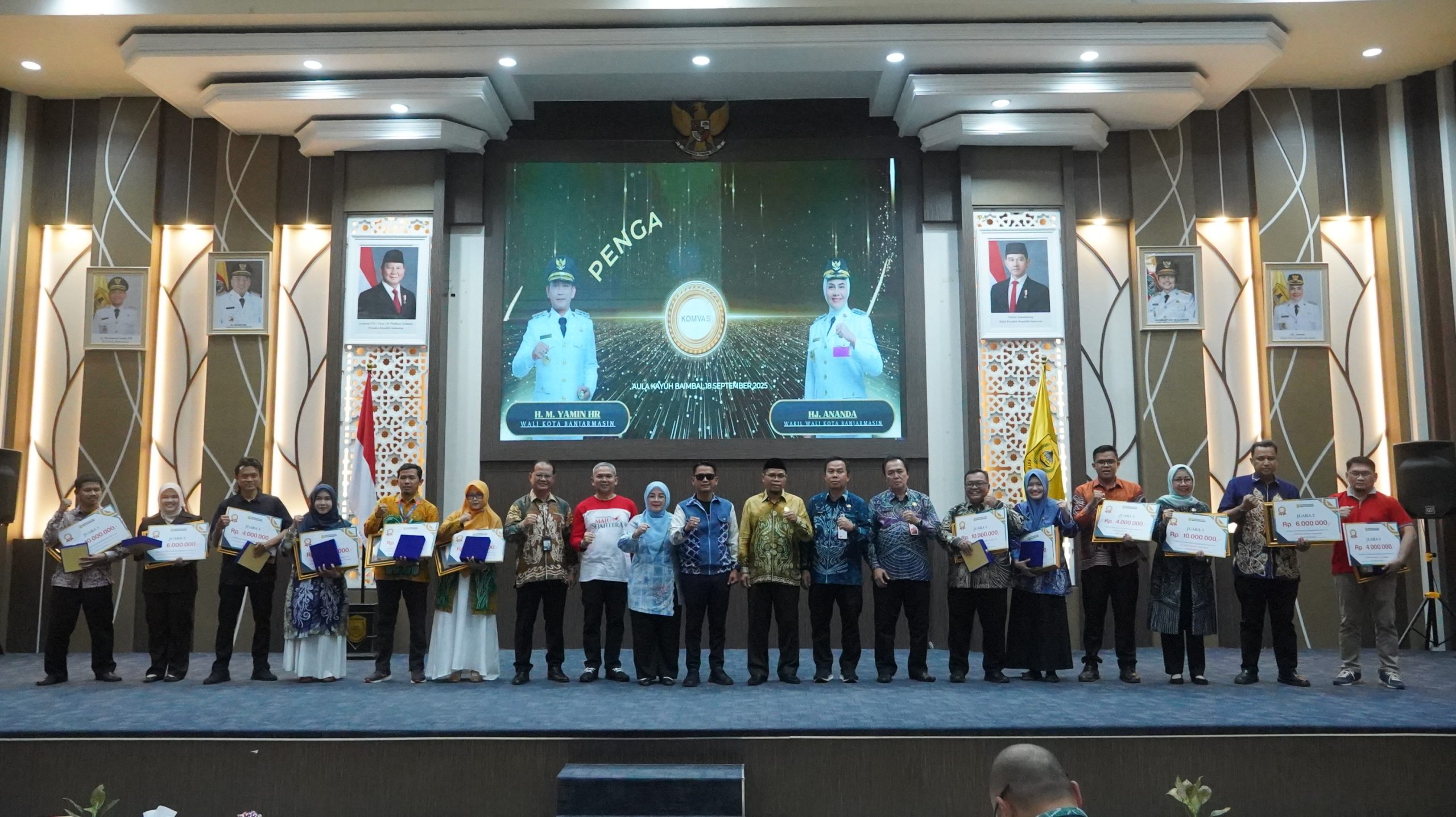 Komvas 2025: RSUD Sultan Suriansyah Jadi SKPD Terinovatif, Diskominfotik Raih Juara Lewat Portal Satu Data