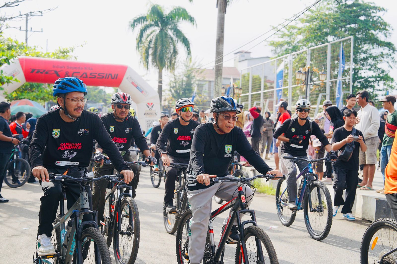 Ribuan Peserta Meriahkan Sanggam Funbike Perdana di Balangan
