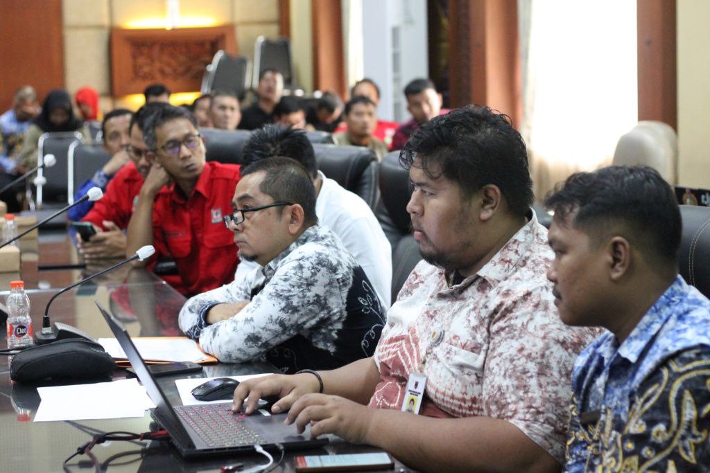 Pemprov Kalsel Gelar Evaluasi Penanganan Karhutla 2025, Siaga Darurat Dipertimbangkan Diperpanjang