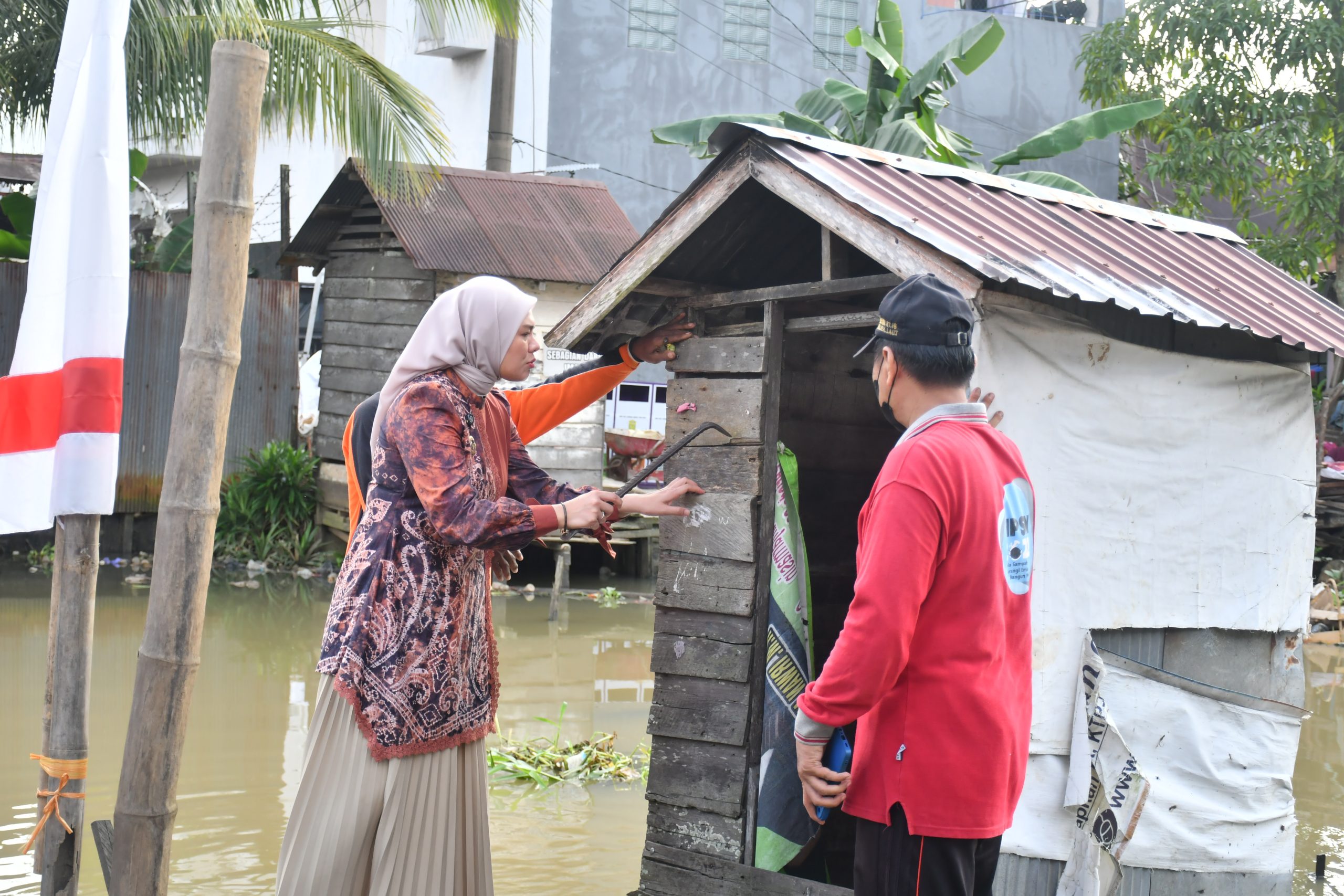 Pemkot Banjarmasin Dorong Warga Tinggalkan Jamban Sungai Demi Lingkungan Sehat dan Inda