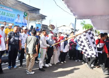 Jalan Sehat Meriahkan Hari Jadi ke-499, Ribuan Warga Banjarmasin Tumpah Ruah di Siring Balai Kota