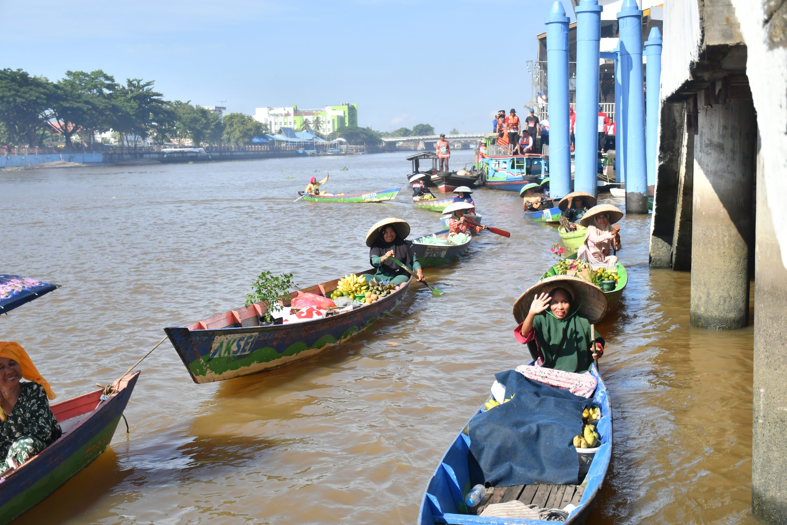 Meriahkan Hari Jadi ke-499, Pemko Banjarmasin Gelar Lomba Kayak di Sungai Martapura