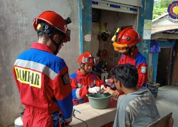 Cincin Tersangkut di Jari, Pemuda di Banjar Minta Bantuan Damkar Sektor Gambut