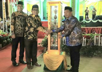 MTQ HSU 2025 Resmi Ditutup, Bupati Sahrujani Ajak Peserta Terus Tingkatkan Prestasi