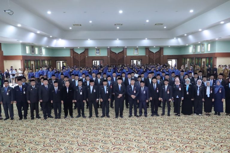 Gubernur Kalsel Lantik 11 Pejabat Tinggi Pratama, Tegaskan Promosi Jabatan Berdasarkan Kinerja