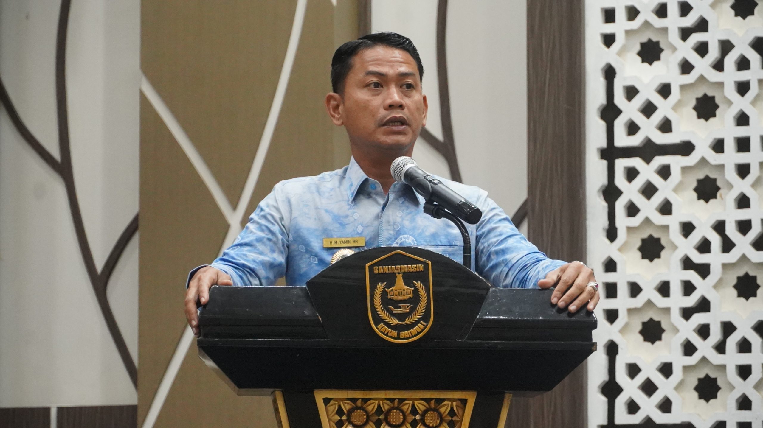 Wali Kota Banjarmasin Tegaskan Pentingnya Transparansi dalam Pendistribusian LPG 3 Kg Bersubsidi