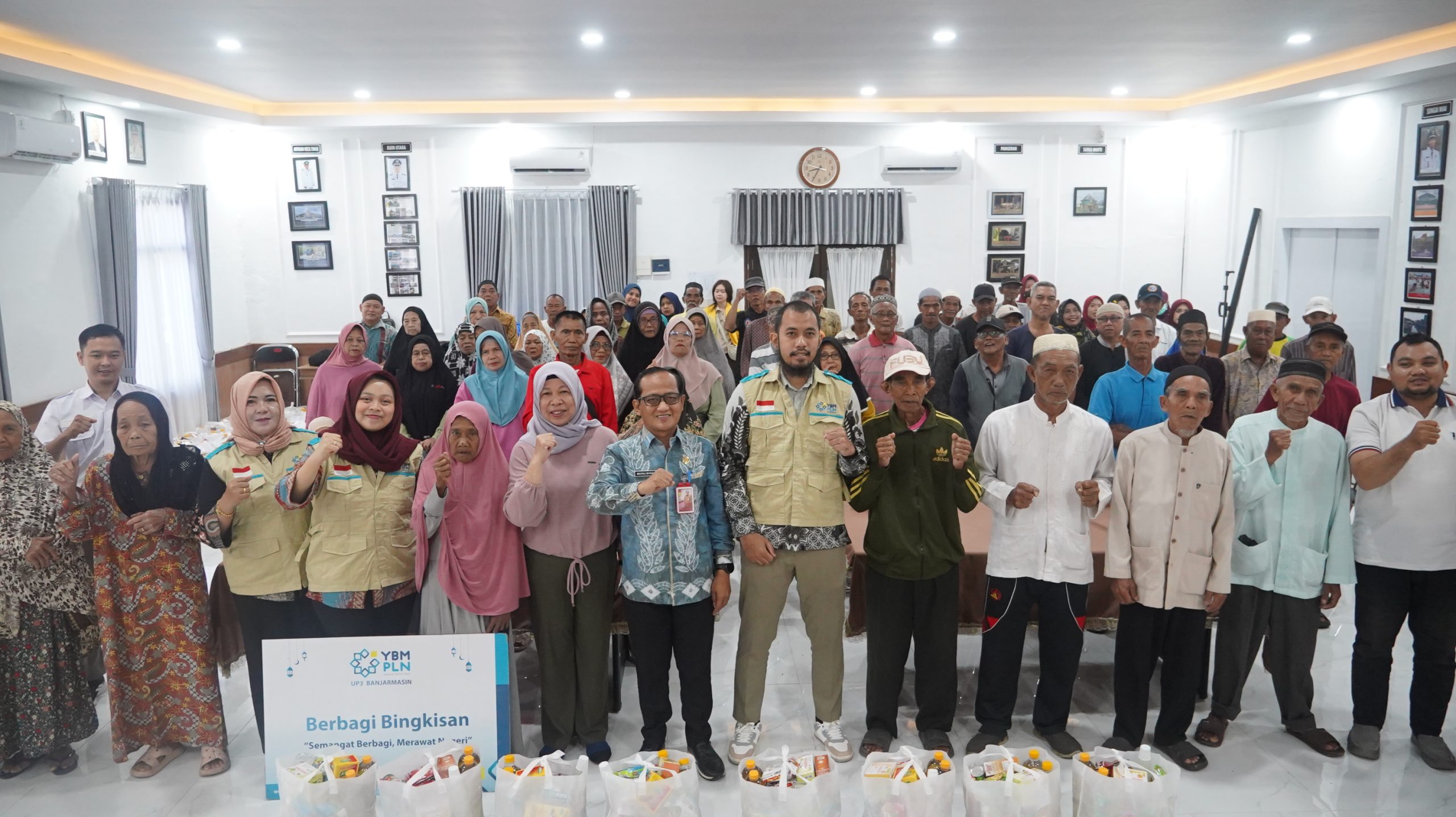 Dukung Kesejahteraan Lansia, Pemkot Banjarmasin dan YBM PLN Laksanakan Aksi Sosial Terpadu