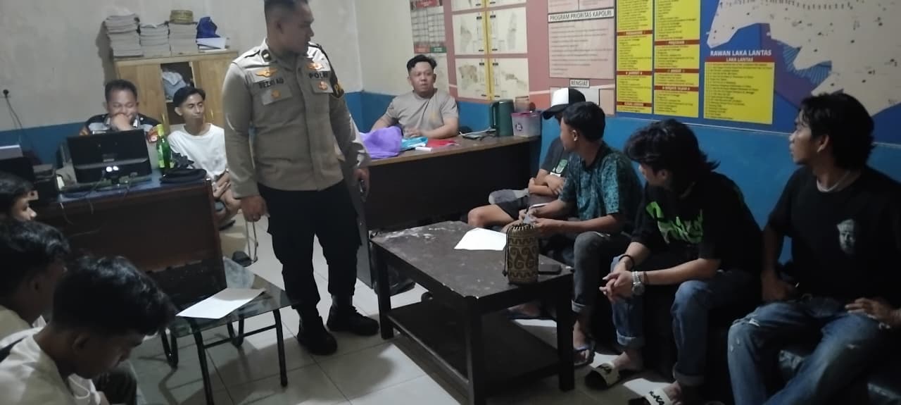 Polres Banjarbaru Amankan Empat Pemuda Usai Terima Laporan Warga Melalui Call Center 110